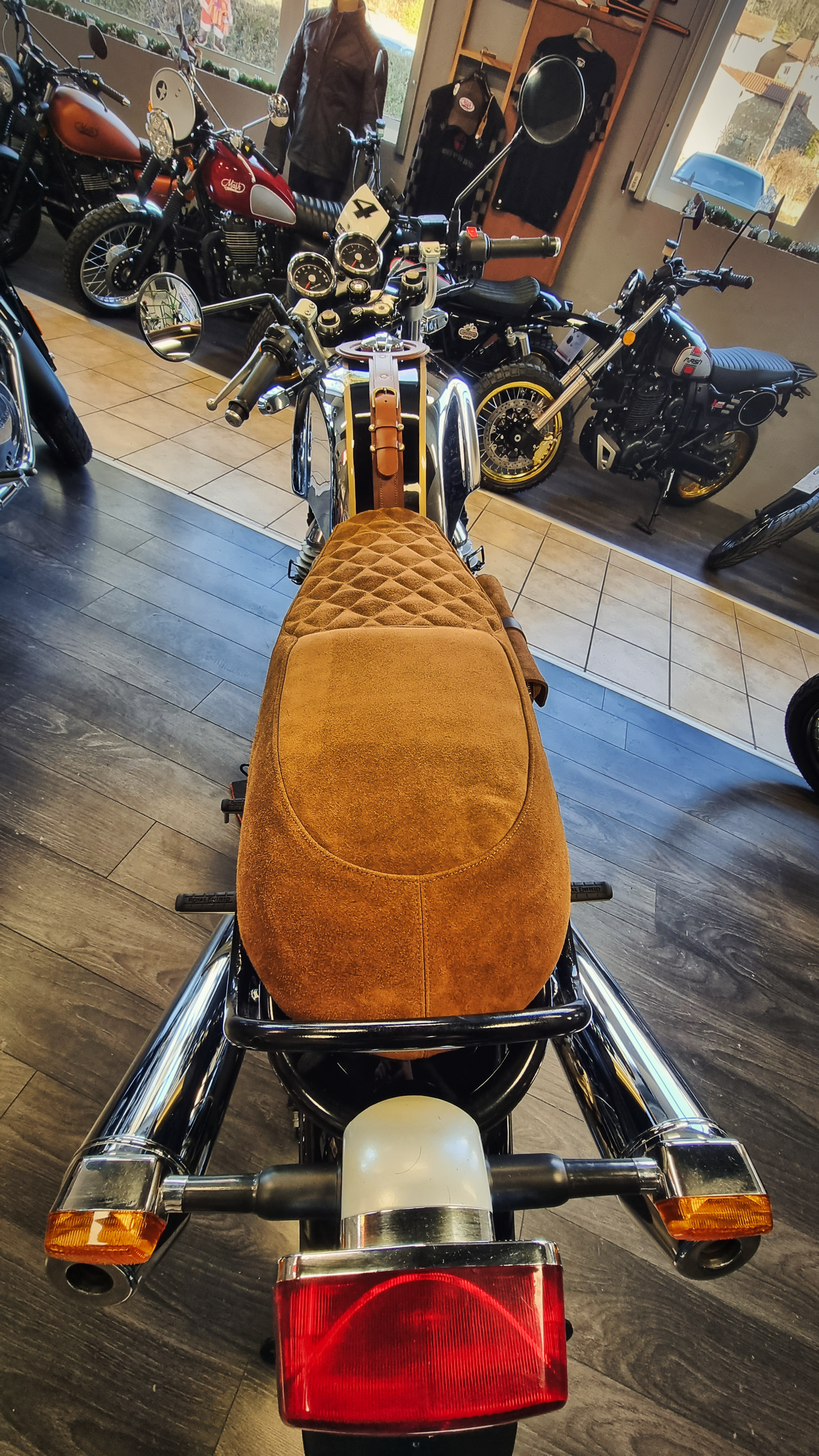 Camel leather COMFORT seat cover for Royal Enfield Continentale GT 650