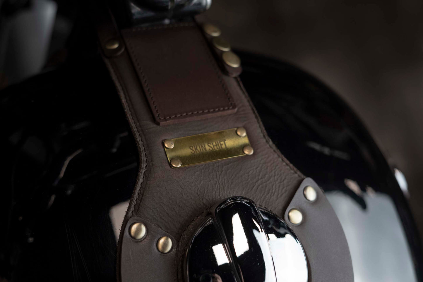 Brown tank strap 120th anniversary Royal Enfield Interceptor and Continentale GT 650