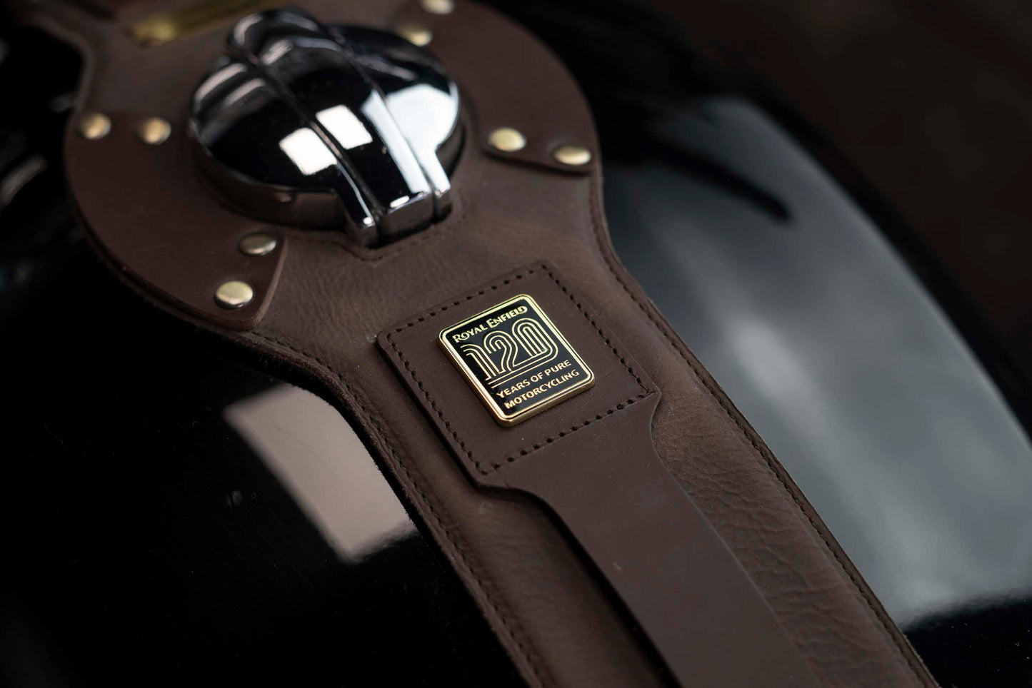 Brown tank strap 120th anniversary Royal Enfield Interceptor and Continentale GT 650