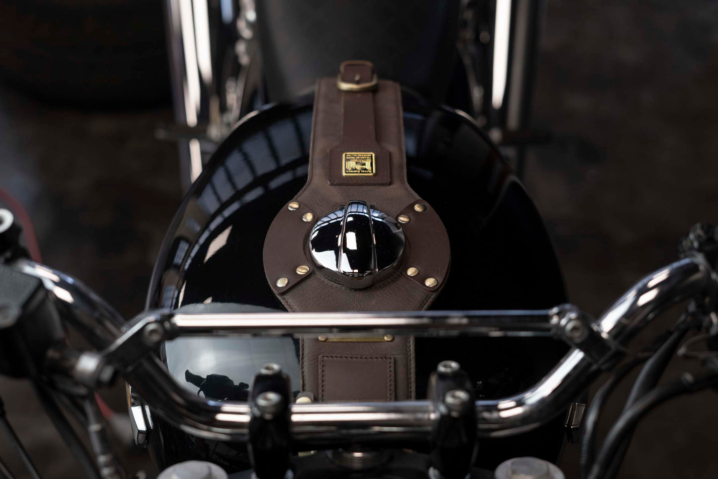 Brown tank strap 120th anniversary Royal Enfield Interceptor and Continentale GT 650